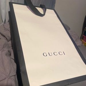 Gucci wrapping